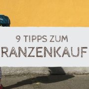 Text: 9 Tipps zum Ranzenkauf Bild: Kind mit Schulranzen