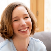 Porträt lächelnde Mildi Karin Sand