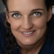 Porträtfoto Nicola Schmidt