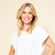 Porträtfoto Dr. JULIA FISCHER