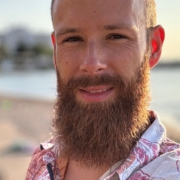 Foto von Mark Leonard am Strand