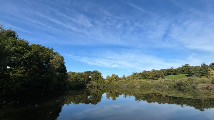 Foto des Sees in Montchenis