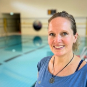 Anja Kerkow im Schwimmbad in Potsdam
